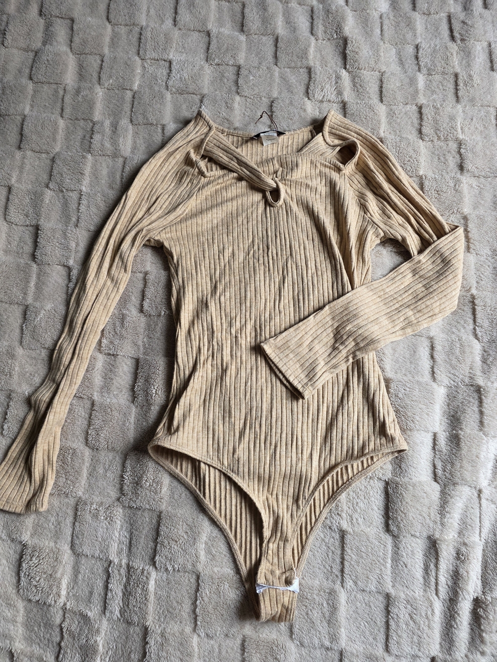 Gilli Beige Ribbed Off-Shoulder Twist Bodysuit Sweater